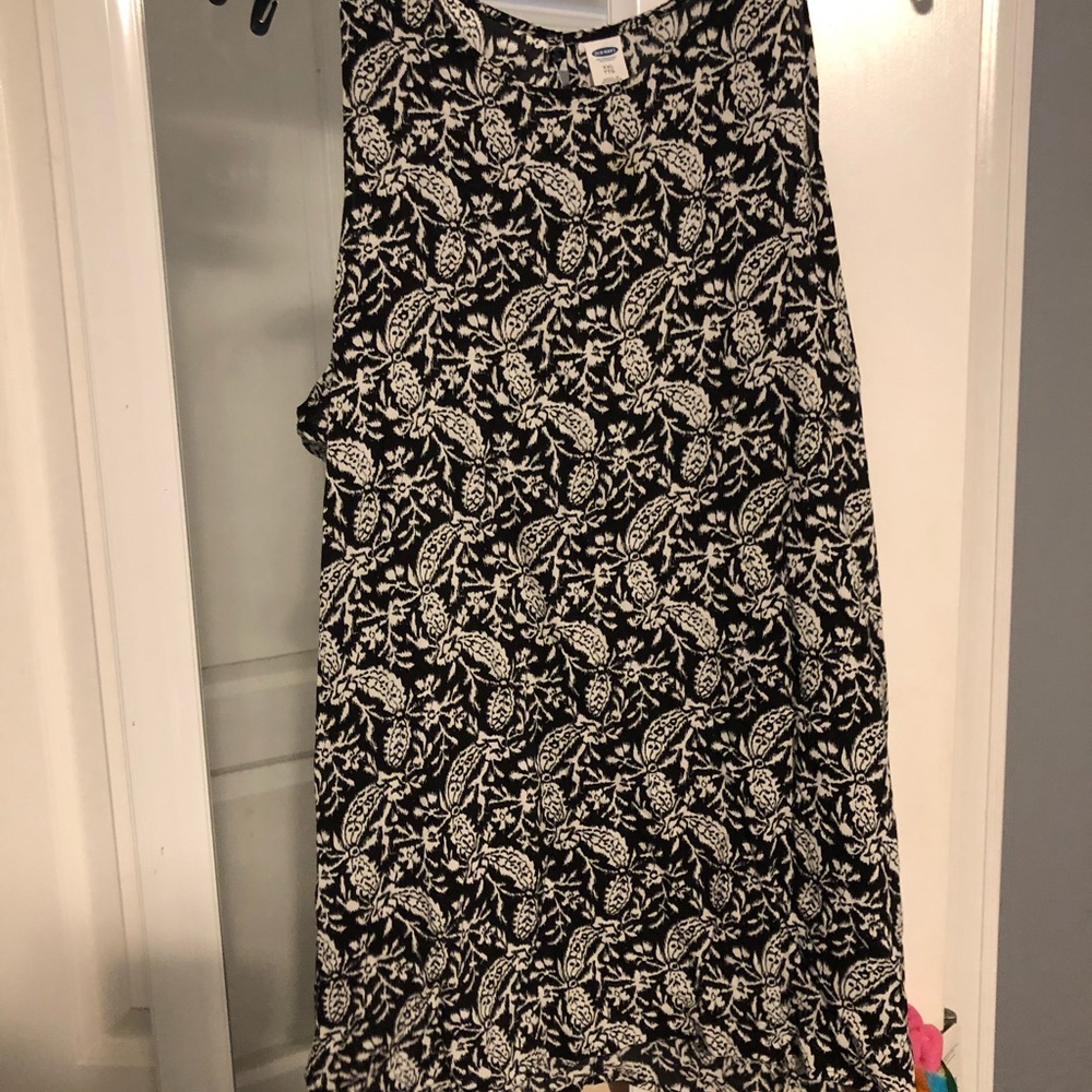 Old Navy swing tank